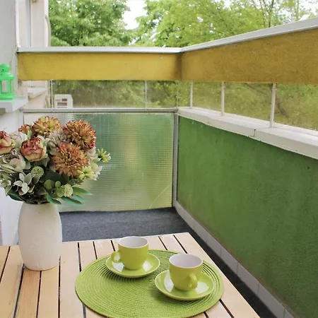 アパート Green Apartment *