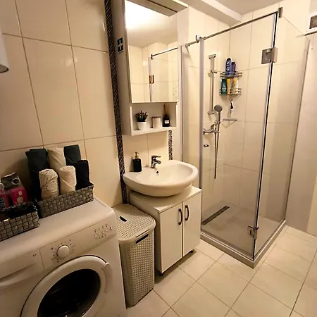 Green Apartment *